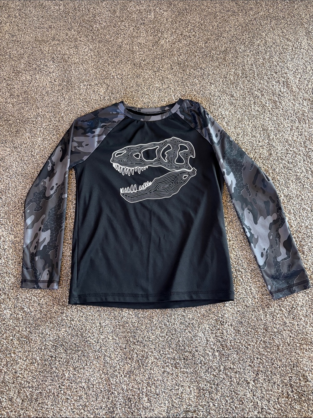 Boys jumping beans Black & Gray Dino Skull Long-Sleeve Tee Size 8